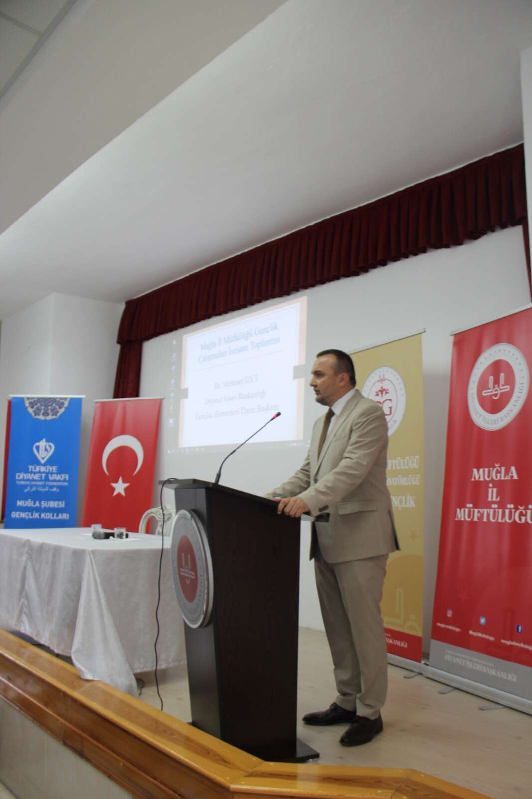 Muğla İl Müftülüğü’nde Gençlik Çalışmaları İstişare Toplantısı Düzenlendi 13